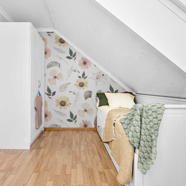 Woven Fabric Wallpaper - Vintage Floral (Classic White)